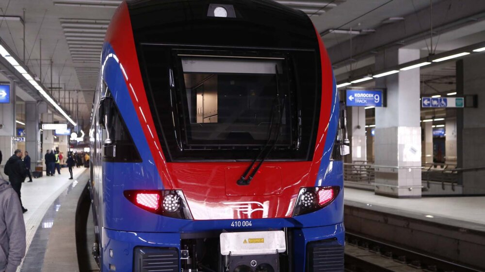 Vozovi između Beograda i Novog Sada trenutno saobraćaju po jednom koloseku, moguća kašnjenja 1