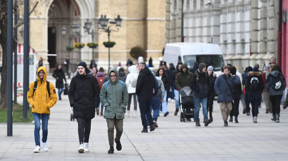 Vreme danas oblačno i suvo, slab mraz i ponegde magla 1
