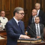 Građani danas politički mudriji: Jača li opozicija zbog predsednikovih poteza oko Kosova? 6