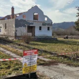 "Gornje Nedeljice liče na Vukovar 90-ih": Sagovornici Danasa o Vučićevom pozivu Rio Tintu da sruši kuće u dolini Jadra 14