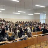 Da li je na pomolu rešenje za studente koji su dobili duple stipendije: Šta o tome kažu u Ministarstvu prosvete? 13