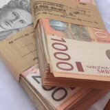 Šta vredi plata od 1.000 evra, ako nema šta za to da se kupi: Stručnjaci o Vučićevom obećanju rasta zarade 14
