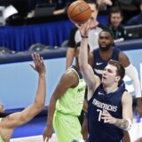 Luka Dončić častio celu vaterpolo reprezentaciju Srbije 8