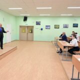 Sergej Lavrov predaje školarcima: Ruska TV počela da emituje časove o patrotizmu za decu 3