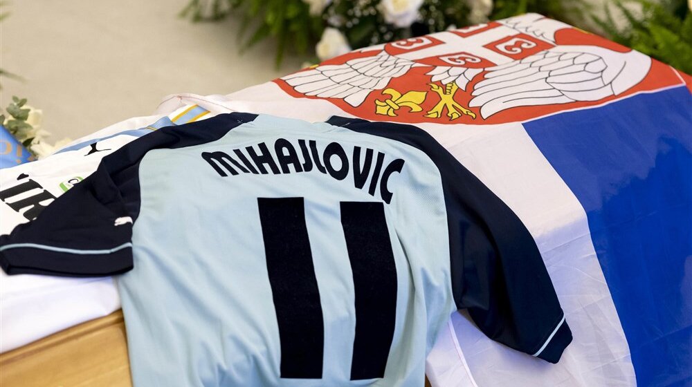 U čast Siniše Mihajlovića: Crvena zvezda i Vojvodina okupljaju fudbalske legende 1