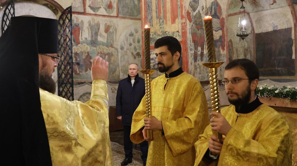 Ruski novinari o saradnji crkve i Kremlja: Kako su Putinove snage bezbednosti pronašle Boga? 1