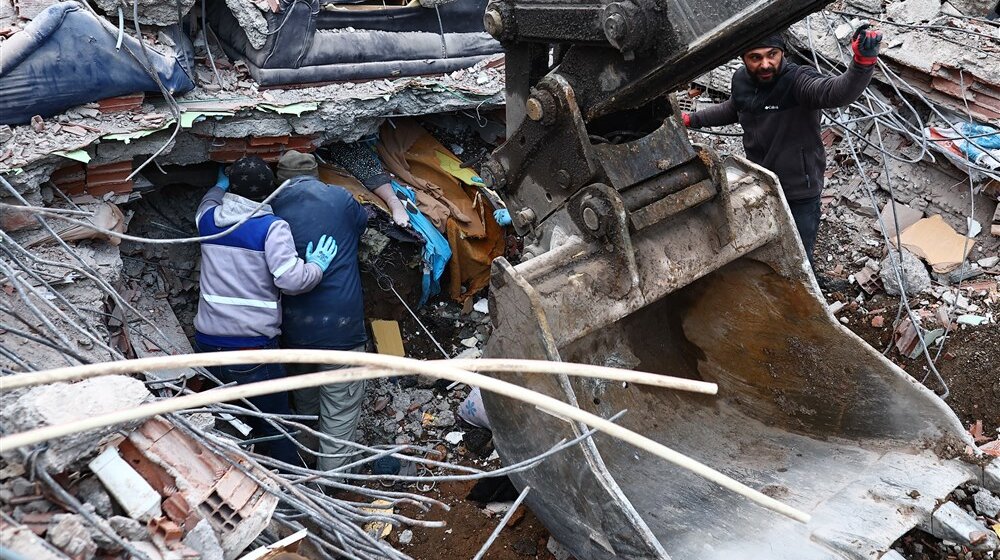 Sirijski dečak ispod ruševina: "Ne znam hoću li preživeti..." 1