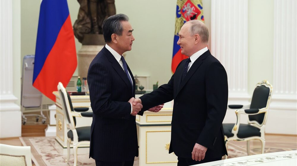 Putin ocenio da rusko-kineski odnosi stabilizuju međunarodnu situaciju 1