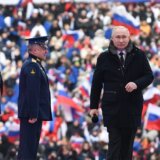 (FOTO) "Ura, ura, ura": Putin se obratio prisutnima na proratnoj svečanosti na stadionu u Moskvi 6