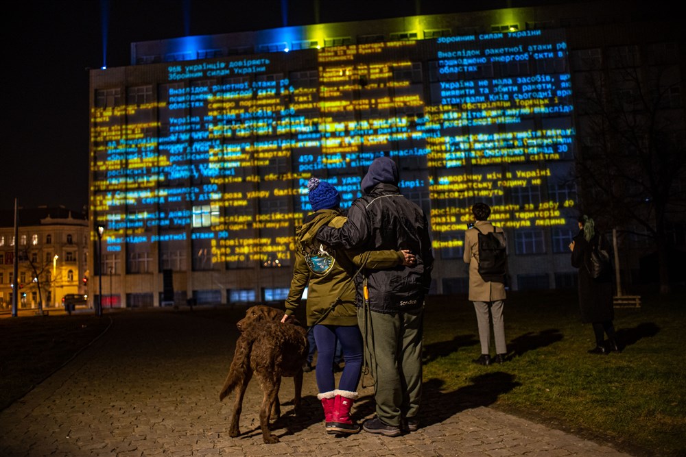Svet u bojama zastave Ukrajine: Značajne građevine sinoć su bile obasjane plavom i žutom svetlošću (FOTO) 4