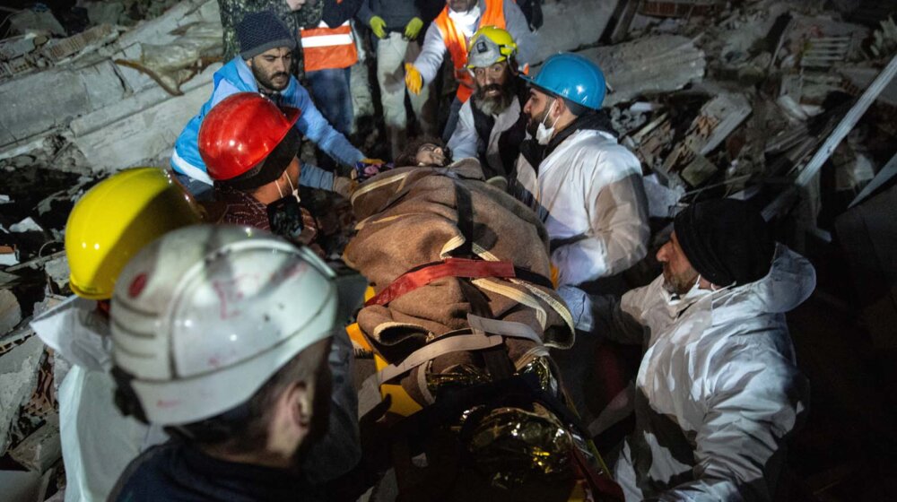 U Turskoj 42.310 poginulih, i dalje angažovano 14.740 pripadnika za spasavanje 1