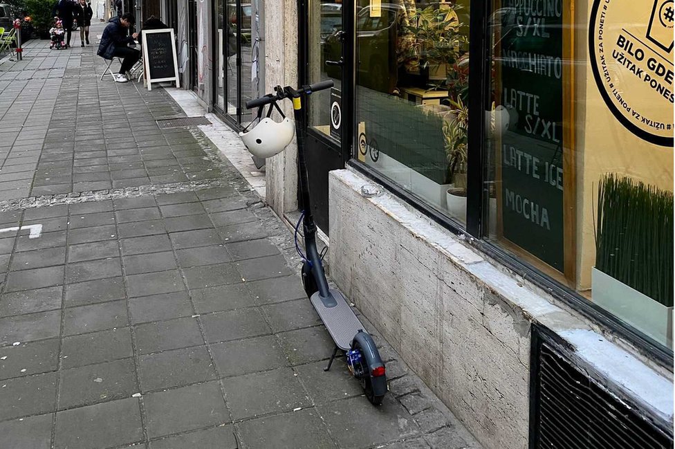 Saobraćaj i Srbija: Šta novi zakon donosi vozačima trotineta i po čemu će se razlikovati od biciklista 3 Aleksandrin trotinet