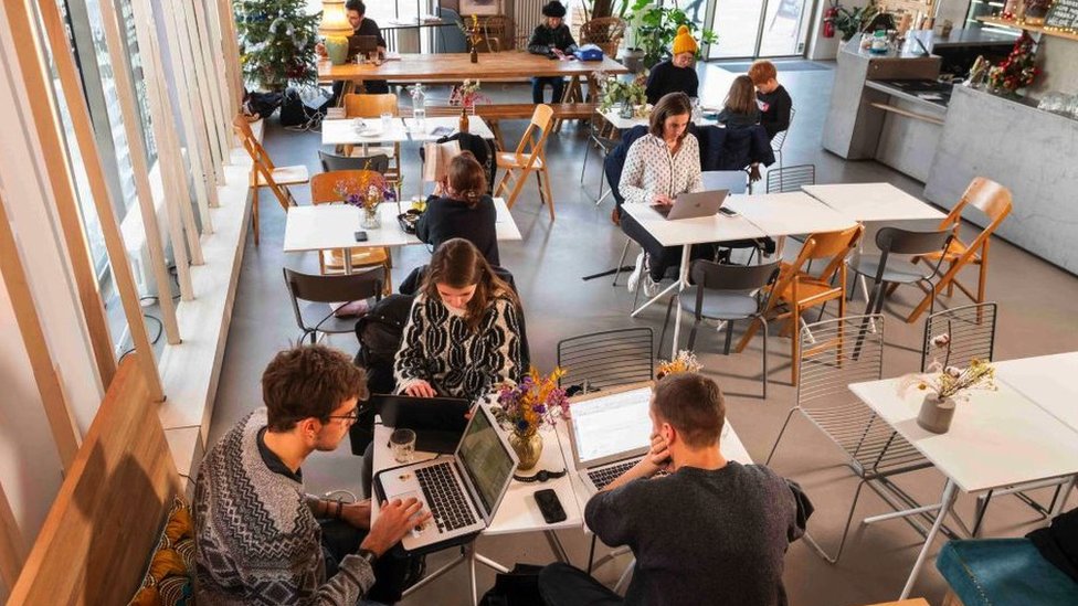 Srbija, putovanje, tehnologija i posao: Digitalni nomadi samo u prolazu 2 Digitalni nomadi