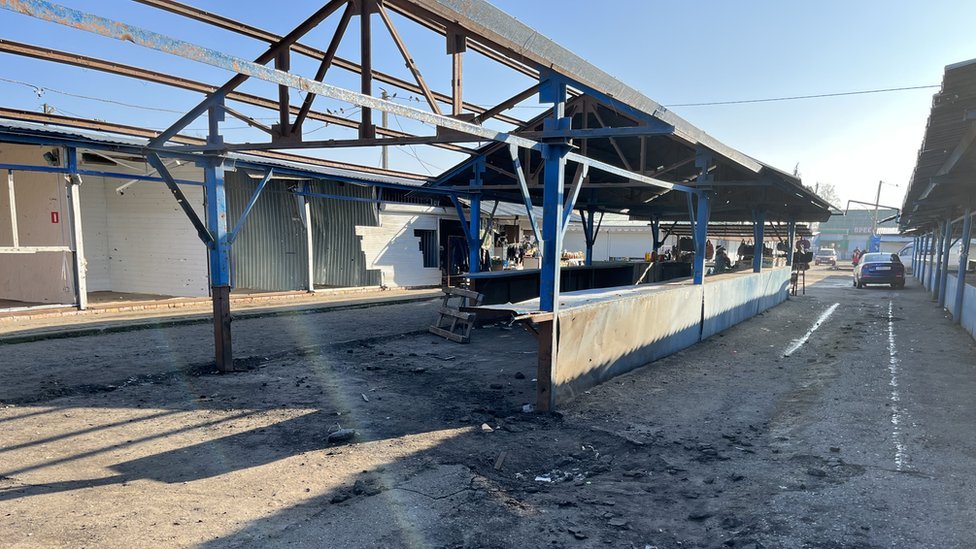 Rusija i Ukrajina: Meštani Belgoroda žive u strahu, ali ne krive Putina i kažu da su spremni na žrtve 2 uništena pijaca