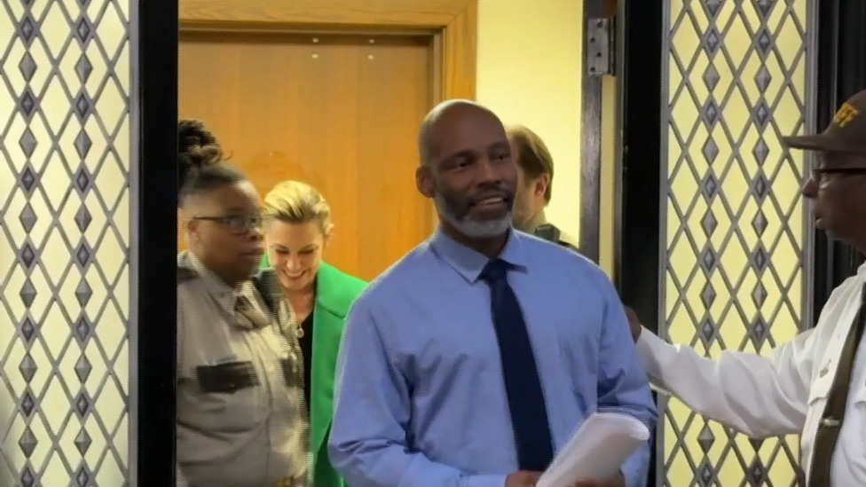 Amerika i pravosuđe: Lamar Džonson oslobođen posle 28 godina robije za ubistvo koje nije počinio 1 Lamar Johnson