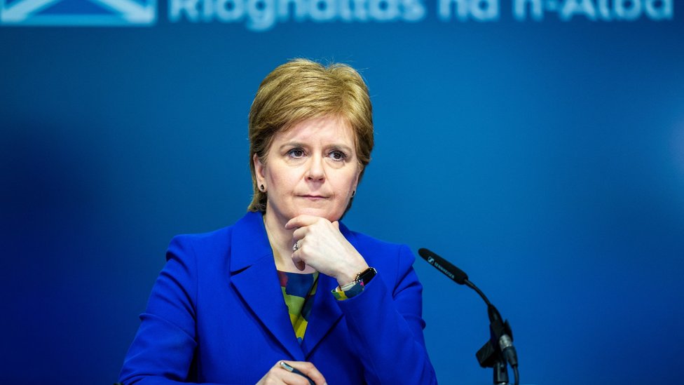 Škotska: Nikola Sterdžen podnela ostavku na mesto premijerke i poručila da je sad pravo vreme da ode 1 Nicola Sturgeon