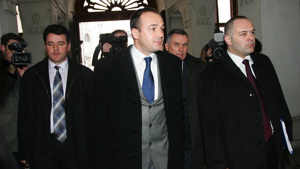 Intervju petkom - Enver Hodžaj: Proglašenje nezavisnosti Kosova „oblikovalo je razliku prošlosti i budućnosti" 2 Beč, januar 2006.