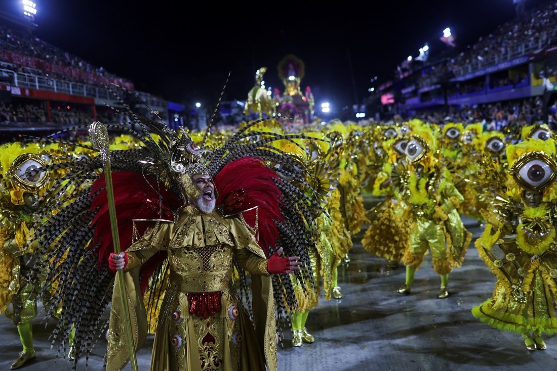 Brazil: Povratak najpoznatijeg karnevala na svetu - ulice Rio de Žaneira ponovo razigrane i šarene 9 Karneval u Riju