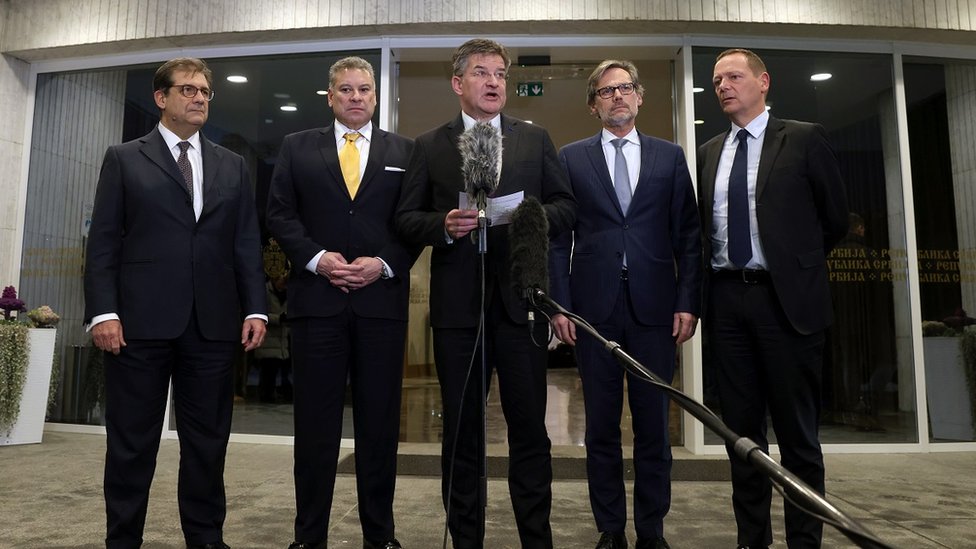 Rusija i Ukrajina: Šta se u Srbiji promenilo u prethodnih 12 meseci 2 Međunarodna pregovaračka petorka