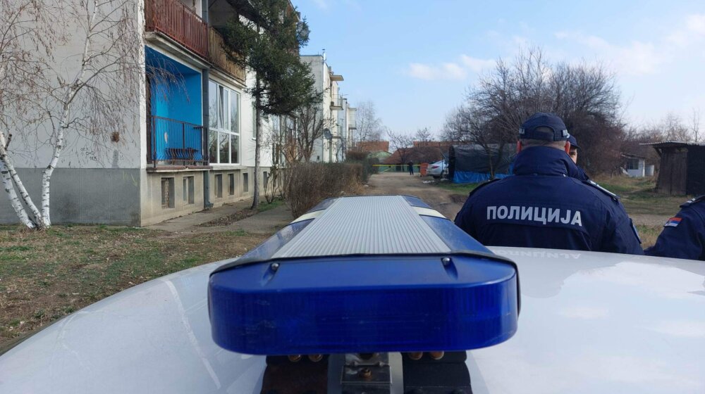 U zaječarskoj ulici pronađen džak u kome su neeksplodirana ubojita sredstva: Blokuran deo grada 1