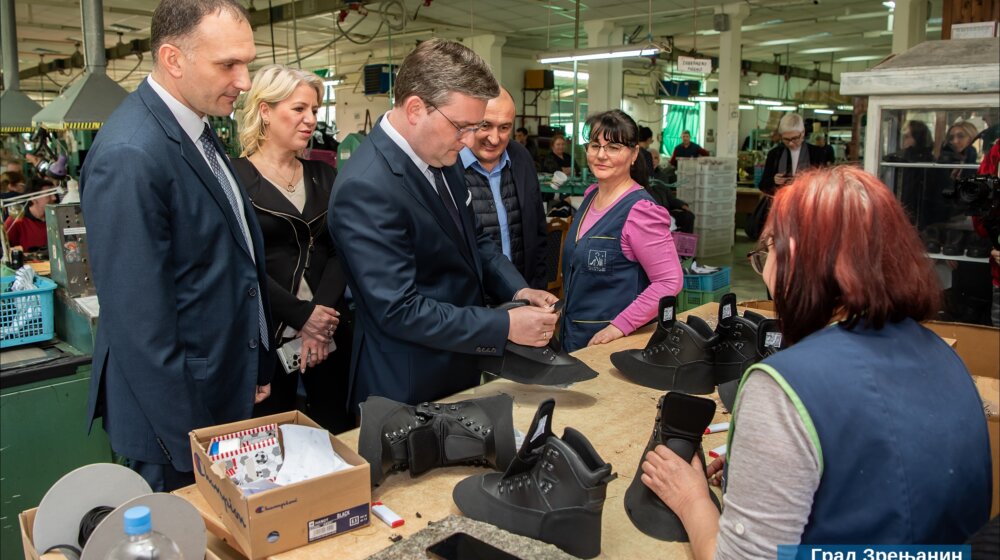 Selaković: Tražimo način da država prevaziđe probleme u poslovanju preduzeća sa osobama s invaliditetom 1