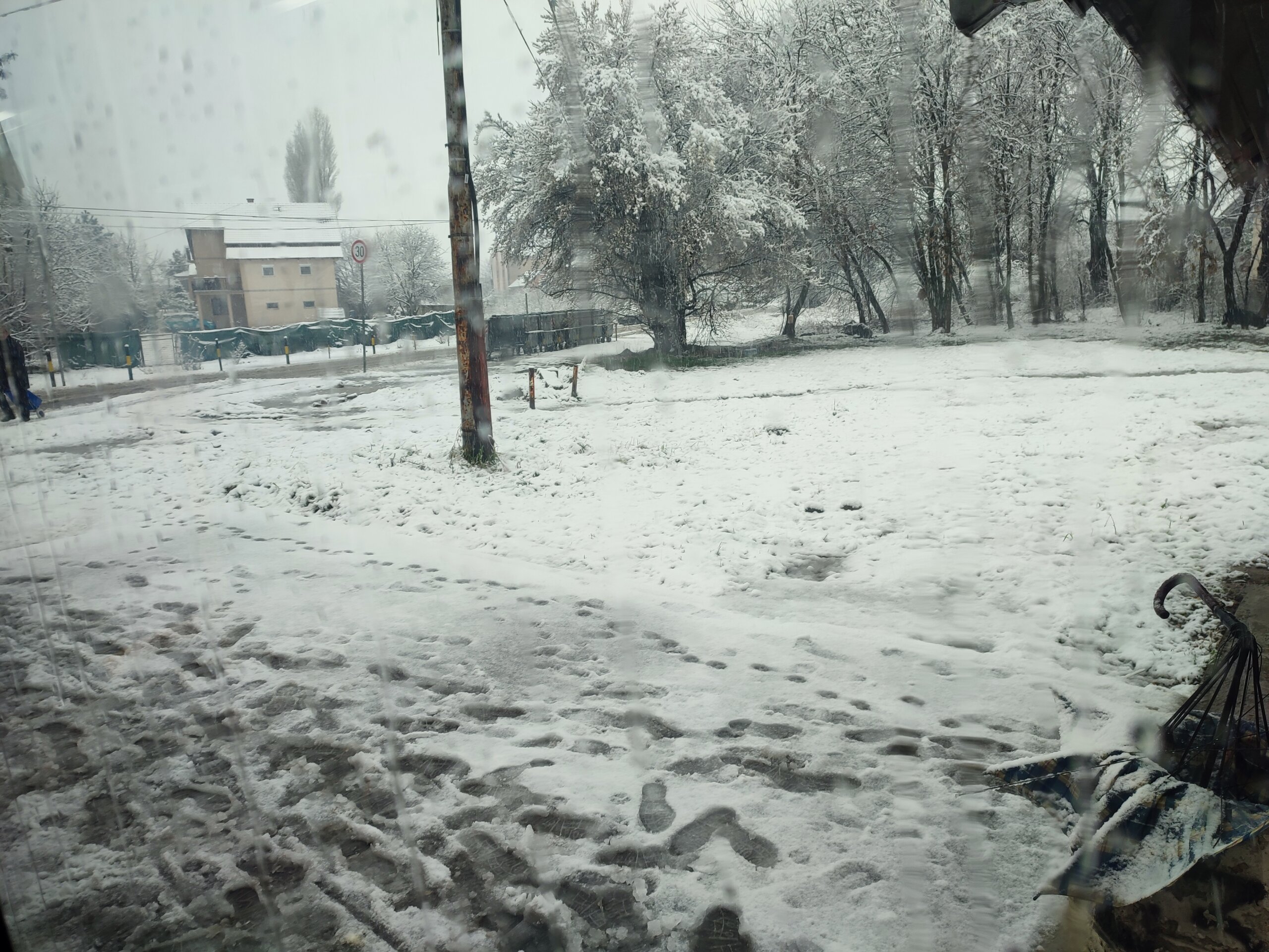 U Nišu 15 stepeni, u Beogradu pada sneg: U ovim mestima se očekuje veća količina padavina 3