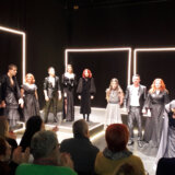 Pogled kroz ključaonicu ljudskih sudbina u doba korone: Večeras premijerno izvedena predstava "4 Zida" u vranjskom pozorištu 4