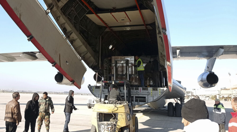 Sirija: U eksploziji automobila bombe na pijaci u Azazu poginulo sedam osoba, a pet ranjeno 1