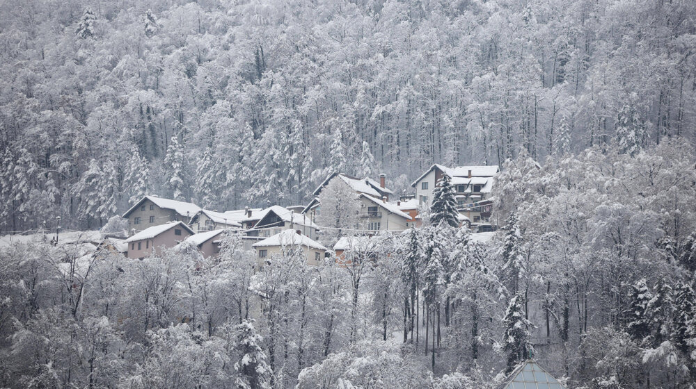 AMSS: Sneg na putevima kod Ivanjice i Vranja, kao i od Užica do granice sa Crnom Gorom 1