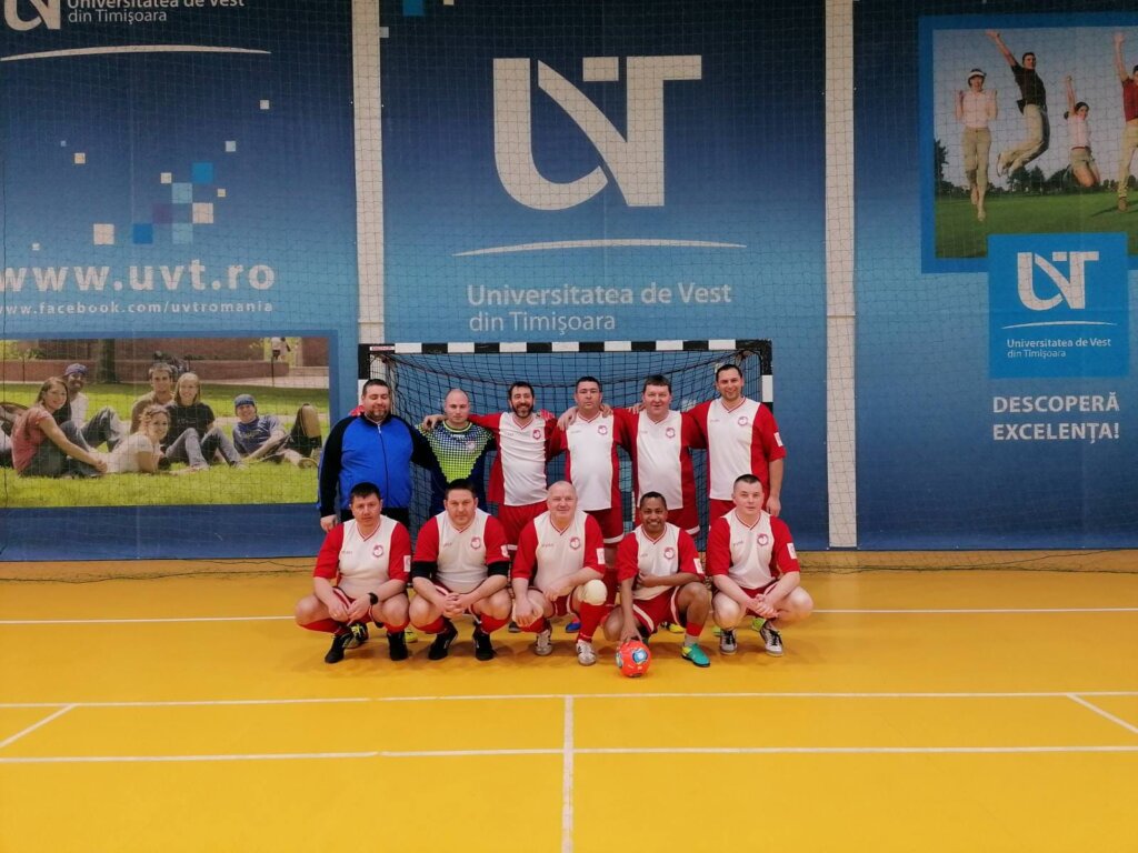 Kad odoru zameni dres: Subotički sveštenici oformili ekipu i predstavljali Srbiju na Evropskom prvenstvu za sveštena lica u futsalu 2 Kad odoru zameni dres: Subotički sveštenici oformili ekipu i predstavljali Srbiju na Evropskom prvenstvu za sveštena lica u futsalu 2