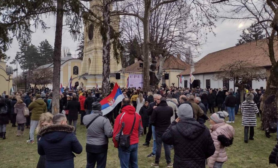 Predsednik Vučić na Sretenjskoj akademiji u Kragujevcu: Narodi stvaraju države a države čuvaju narod 1
