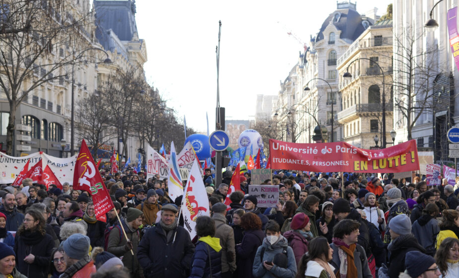 Na demonstracijama zbog reforme penzija u Francuskoj 757.000 demonstranata prema policiji 12
