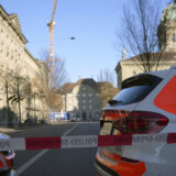 Evakuisan Parlament Švajcarske zbog čoveka s neprobojnim prslukom i eksplozivom 5