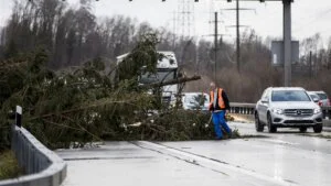 Upozorenje meteorologa za Srbiju, stiže oluja 17 oluja vetar nevreme