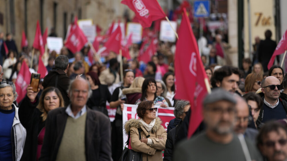 U Lisabonu protest hiljada prosvetnih radnika Portugalije 1