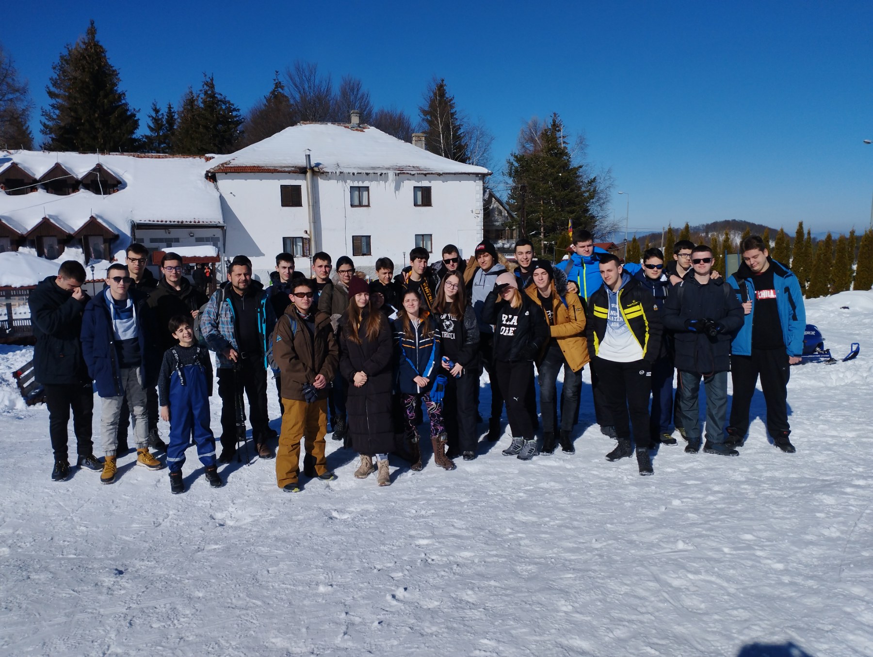 Umesto istorijske lekcije na Sretenje, profesor iz Vranja gimnazijalcima "režirao" filmski poduhvat na Besnoj Kobili 3