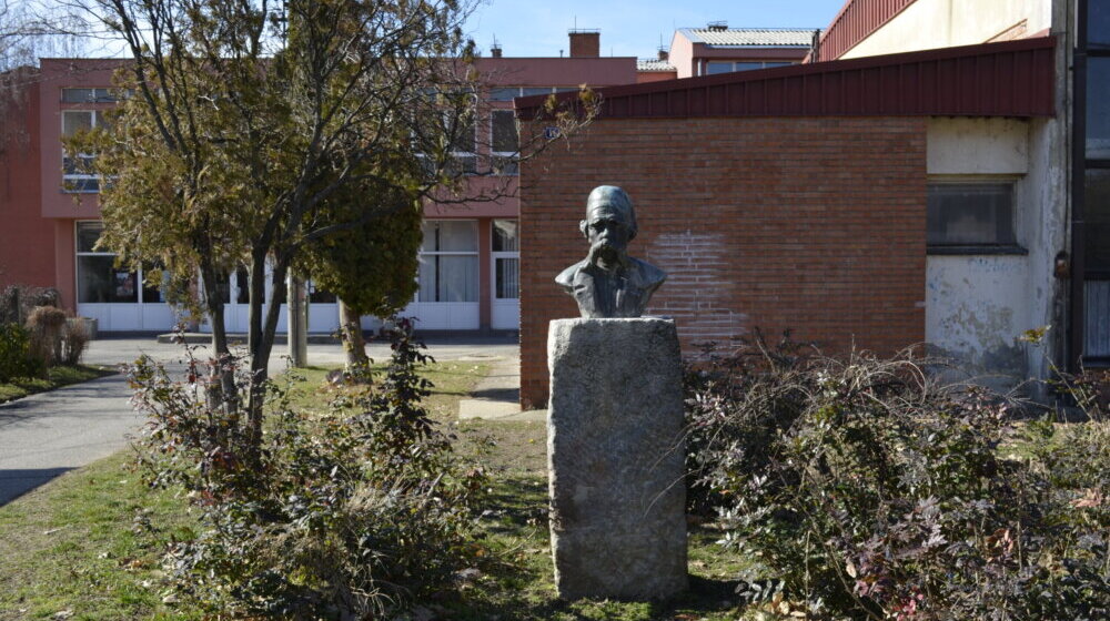 Donji Milanovac: Zabrana korišćenja mobilnih, tableta i pametnih satova tokom nastave već daje rezultate 1