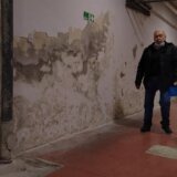 Vlaga, buđ i malter koji otpada: Čekaonica u Univerzitetskom Kliničkom centru Srbije u izrazito lošem stanju 14