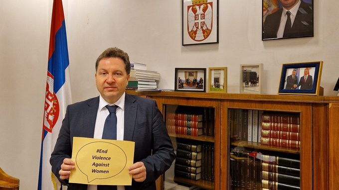 "Prvo dugme Srbije": Ko je Nebojša Košutić, ambasador Srbije u Poljskoj, o kome bruje društvene mreže? 1