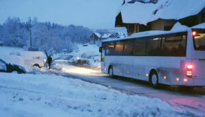 Na kritike da je sneg iznenadio nadležne, načelnik Zlatiborskog okruga tvrdi da se reagovalo po prioritetima 3
