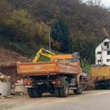 Lučani: Zaposlenima u "Dragačevo putevima" omogućeno da koriste mehanizaciju tog javnog preduzeća u privatne svrhe 11