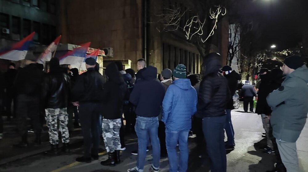 U centru Beograda skup posvećen Milanu Nediću, nedaleko od njih kontraskup antifašista (FOTO) 10