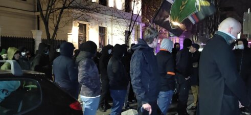 U centru Beograda skup posvećen Milanu Nediću U centru Beograda skup posvećen Milanu Nediću, nedaleko od njih kontraskup antifašista (FOTO) 4