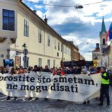 Stotine novinara na ulicama Zagreba traži ostavku ministra zdravstva Vilija Beroša (FOTO) 3