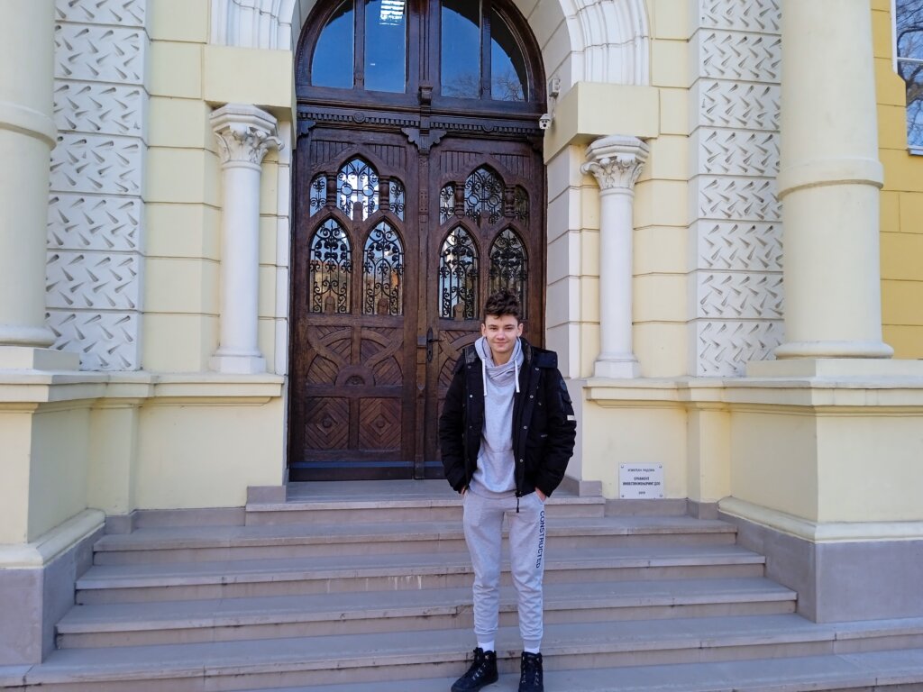 Sjajni slikarski talenat budućeg veterinara: Ivan (15) iz Subotice otkriva da su mu posebna inspiracija konji 2 Sjajni slikarski talenat budućeg veterinara: Ivan (15) iz Subotice otkriva da su mu posebna inspiracija konji 10