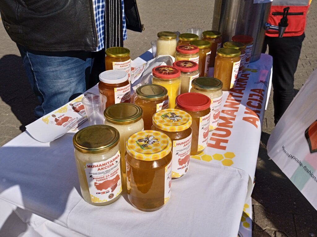 “Kad je teško, Subotičani pokažu humani karakter”: Pčelari prodaju med za pomoć ugroženom stanovništvu Sirije i Turske 3