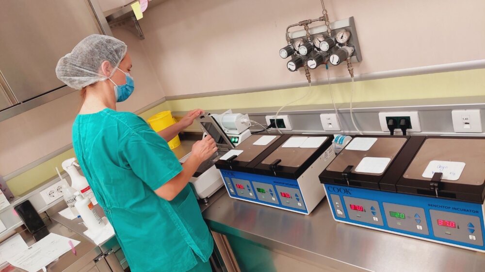 Koliko se do sada prijavilo za vantelesnu oplodnju uvezenim jajnim ćelijama? 1