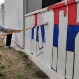 "Nikome ne smeta tema Kosova, već ratnohuškačke poruke u dečjem parkiću": YIHR i udruženje KROKODIL dobili pretnje zbog krečenja grafita 9