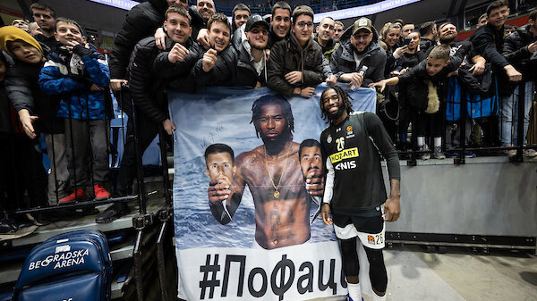 "Nisam znao značenje": Lesor o poziranju uz transparent uvredljivog sadržaja 1