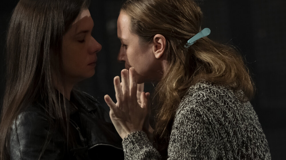 "Berlinski zid" Željka Hubača : priča o tragediji dve porodice, srpske i albanske 1